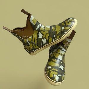 Dive Bomb Trudge Boot